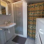 Les Lavandines -coquette Maison De - 400 M De La - Grande Terrasse - 2 - 2 Salles De Bain - Confort بيت للعطل