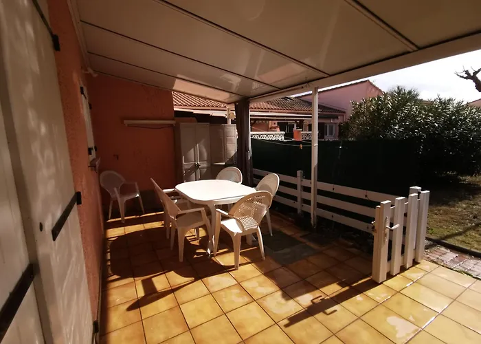 Les Lavandines -coquette Maison De - 400 M De La - Grande Terrasse - 2 - 2 Salles De Bain - Confort Дом отдыха *